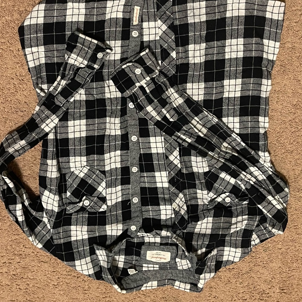 Weatherproof black checkered flannel